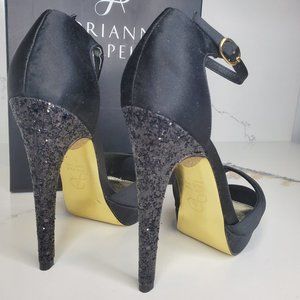 Adrianna Papell Black Samoa Pumps